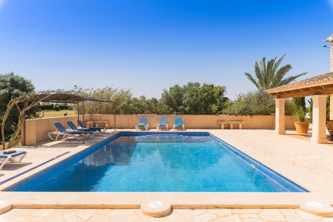 Finca Poas Semesterbostad Llombarts
