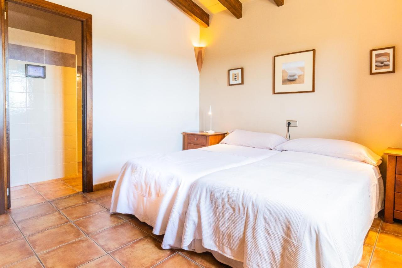 Holiday home Finca Poas Llombarts